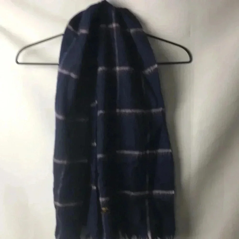UNBRANDED 100% LAMBS WOOL BLUE PLAID‎ SCARF MADE IN URUGUAY